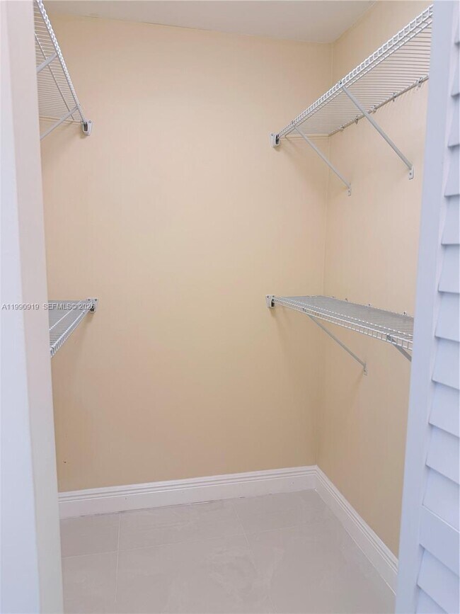 Building Photo - 11061 NW 39th St