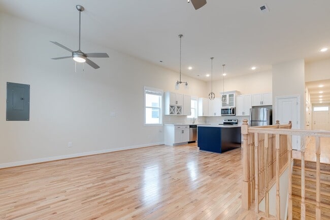 Building Photo - 1204 N 30th St
