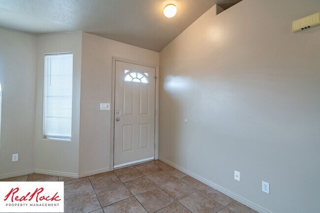 Building Photo - 1178 E 300 S