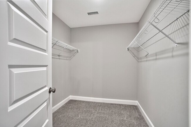 Building Photo - 68 Highland Blf Wy