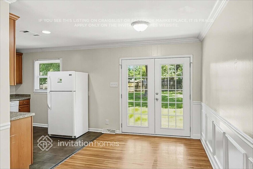 Building Photo - 4001 Abbeydale Dr