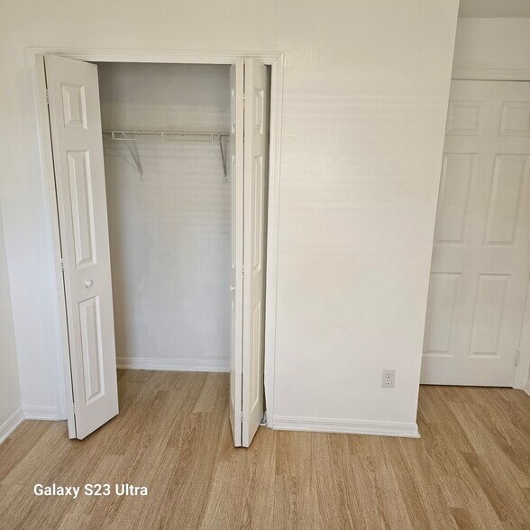 Building Photo - 117 Homer Ave S