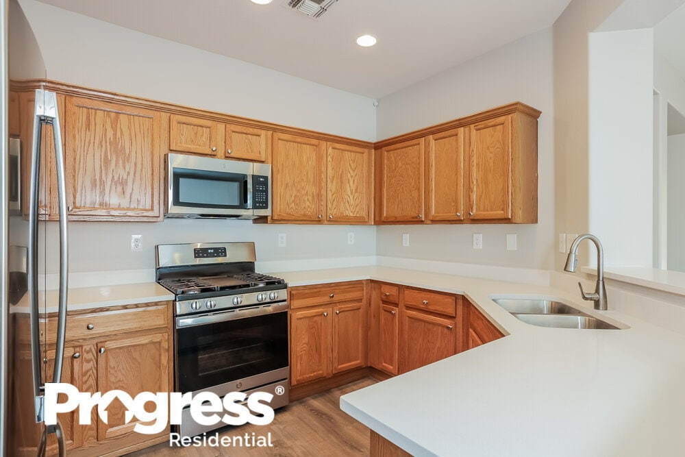 Building Photo - 3844 W Ranier Ct