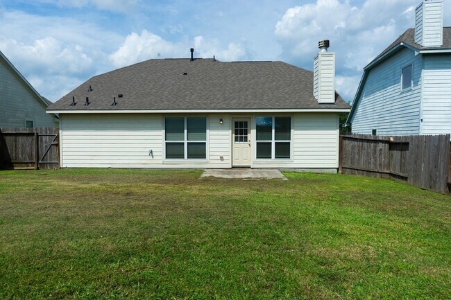 Building Photo - 1052 Windy Grove Ln