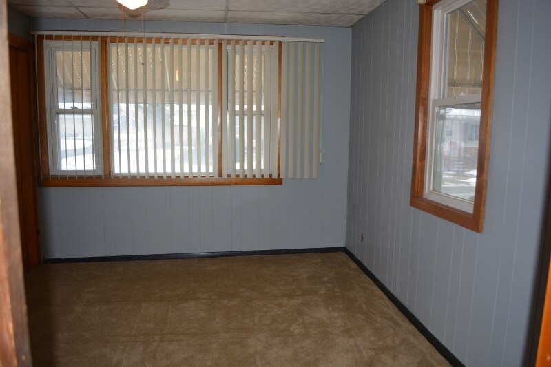 Building Photo - 127 Sheldon Ave