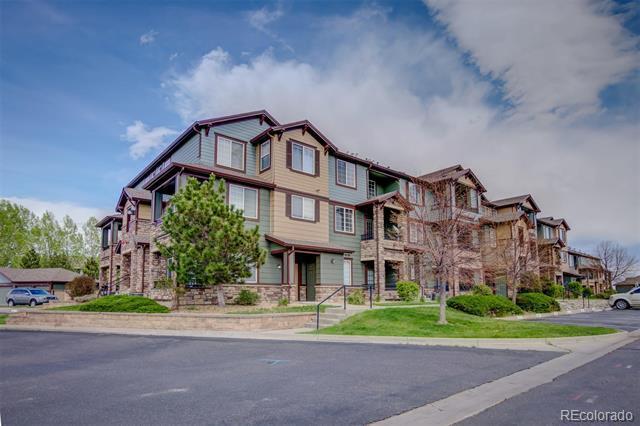 Building Photo - Beautiful 2BR/2BA Condo in Parkfield Lake!...