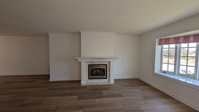 Building Photo - Coming soon