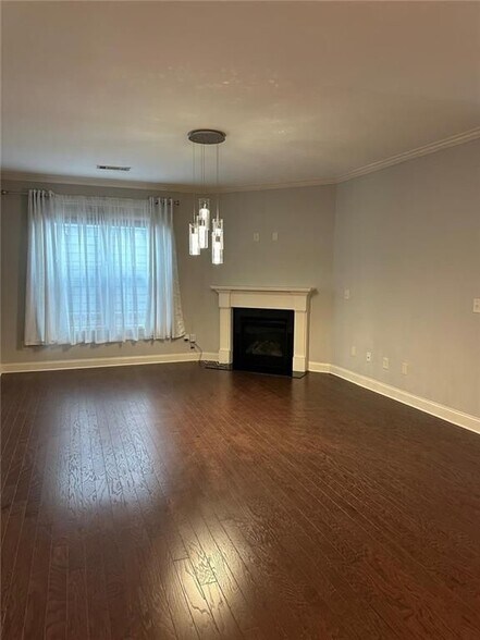 Building Photo - 1889 Bethel Trce