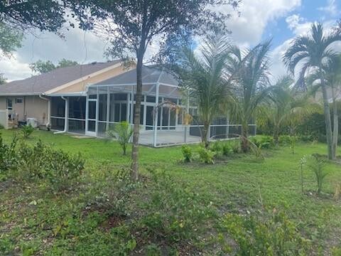 Building Photo - 8121 SW Yachtsmans Dr