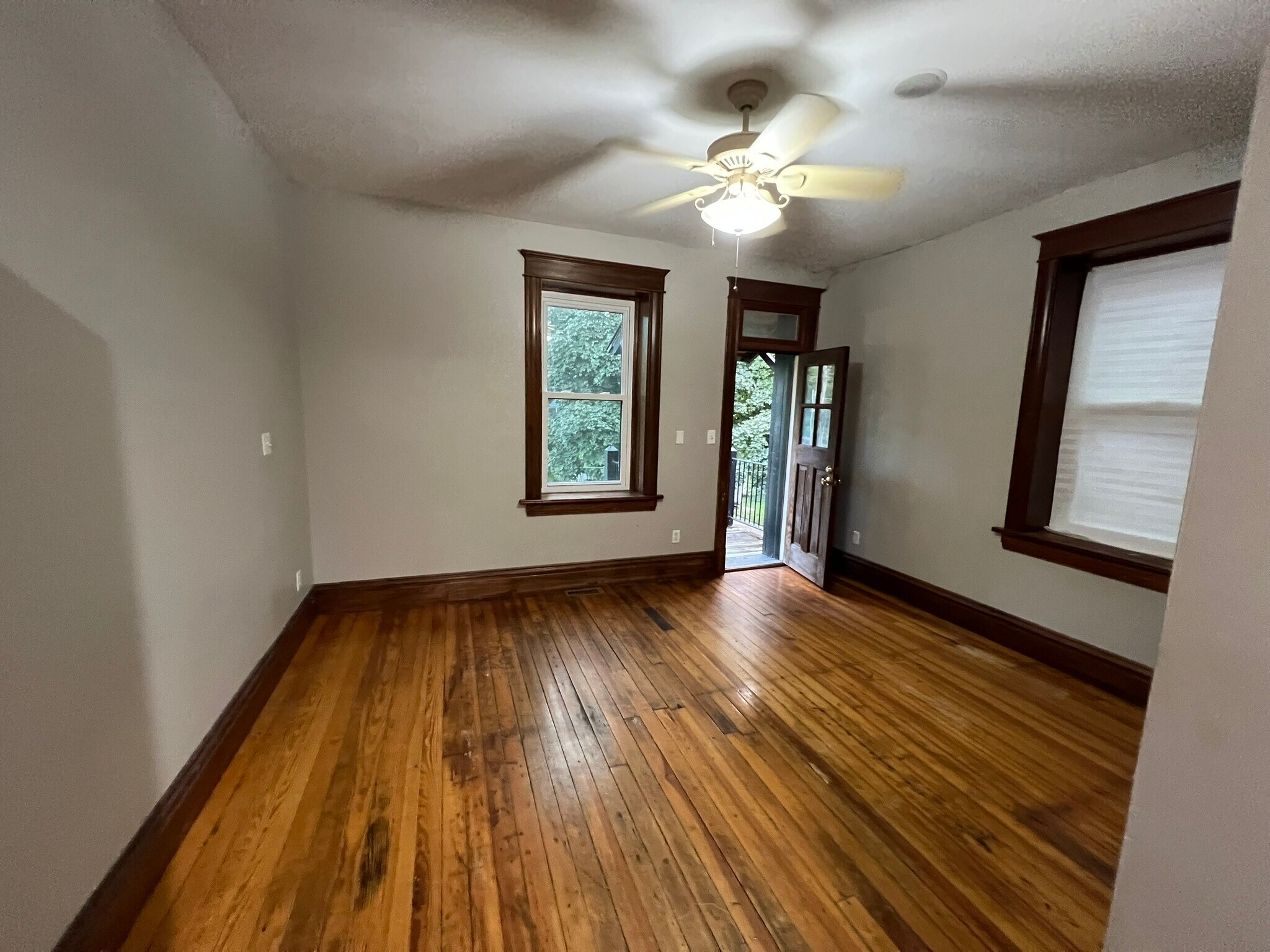 Master BR - 3457 Arsenal St