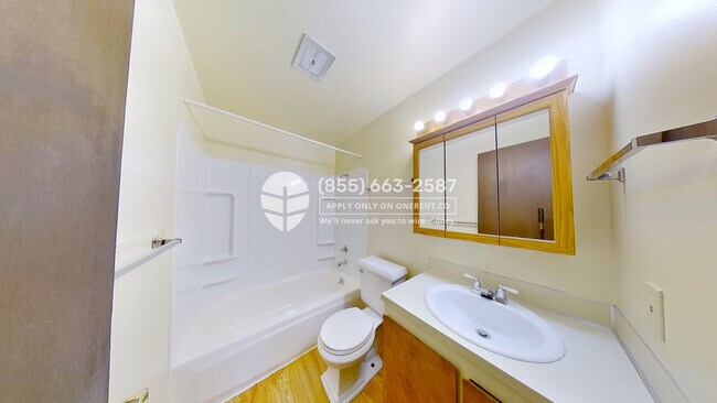 Building Photo - 13524 120th Ave NE