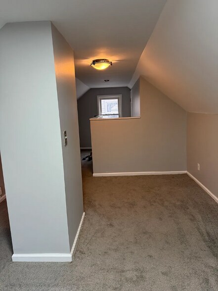 Building Photo - 28243 Schram St