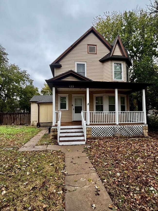 Primary Photo - Italian Estates Property Management