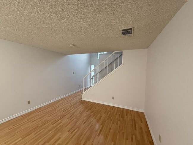 Building Photo - Spacious 3BR Austin Home with Fireplace & ...