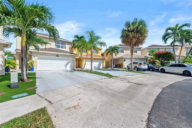 Building Photo - 4121 Eastridge Cir