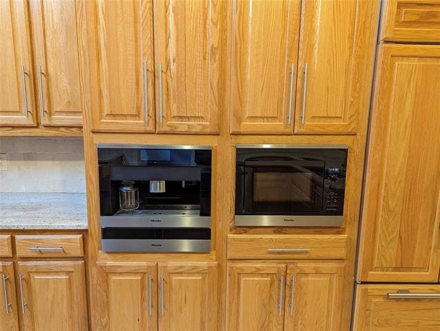 Building Photo - 14769 Bedivere Ct