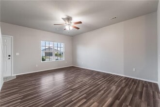 Building Photo - 1570 Scotland Dr