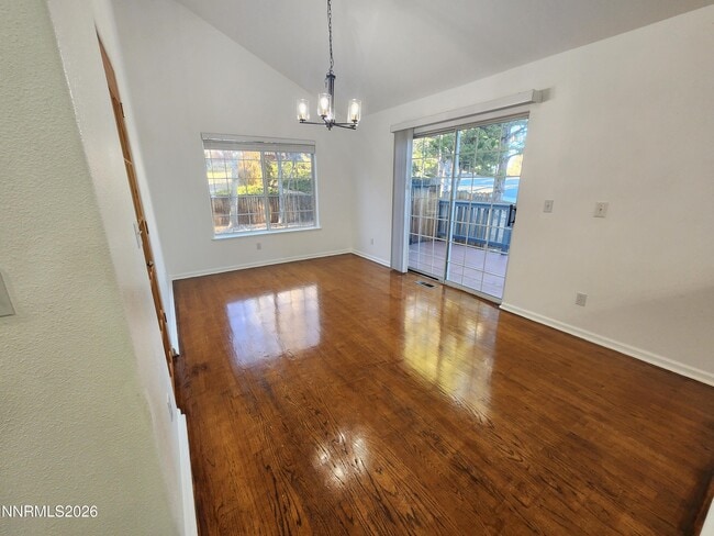 Building Photo - 3653 Hemlock Ct