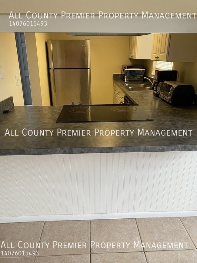 Building Photo - 1000 S Semoran Blvd