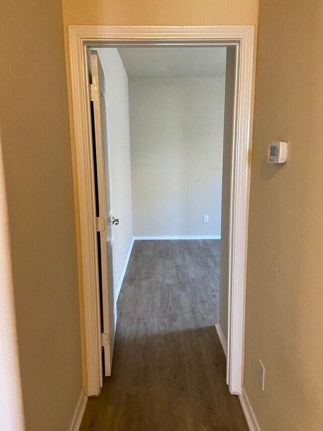 Building Photo - 4512 Gunnison Dr