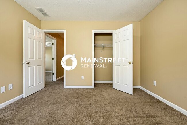 Building Photo - 4 Bedroom Pet-Friendly Home in Snellville,...