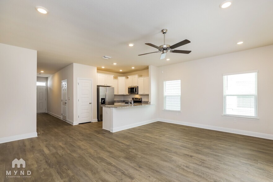 Building Photo - 1655 Caleigh Ct