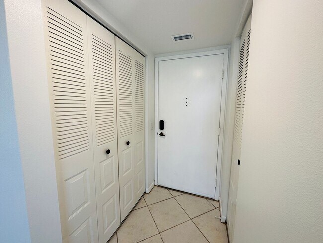 Building Photo - Move-In Special! Get November FREE When Yo...