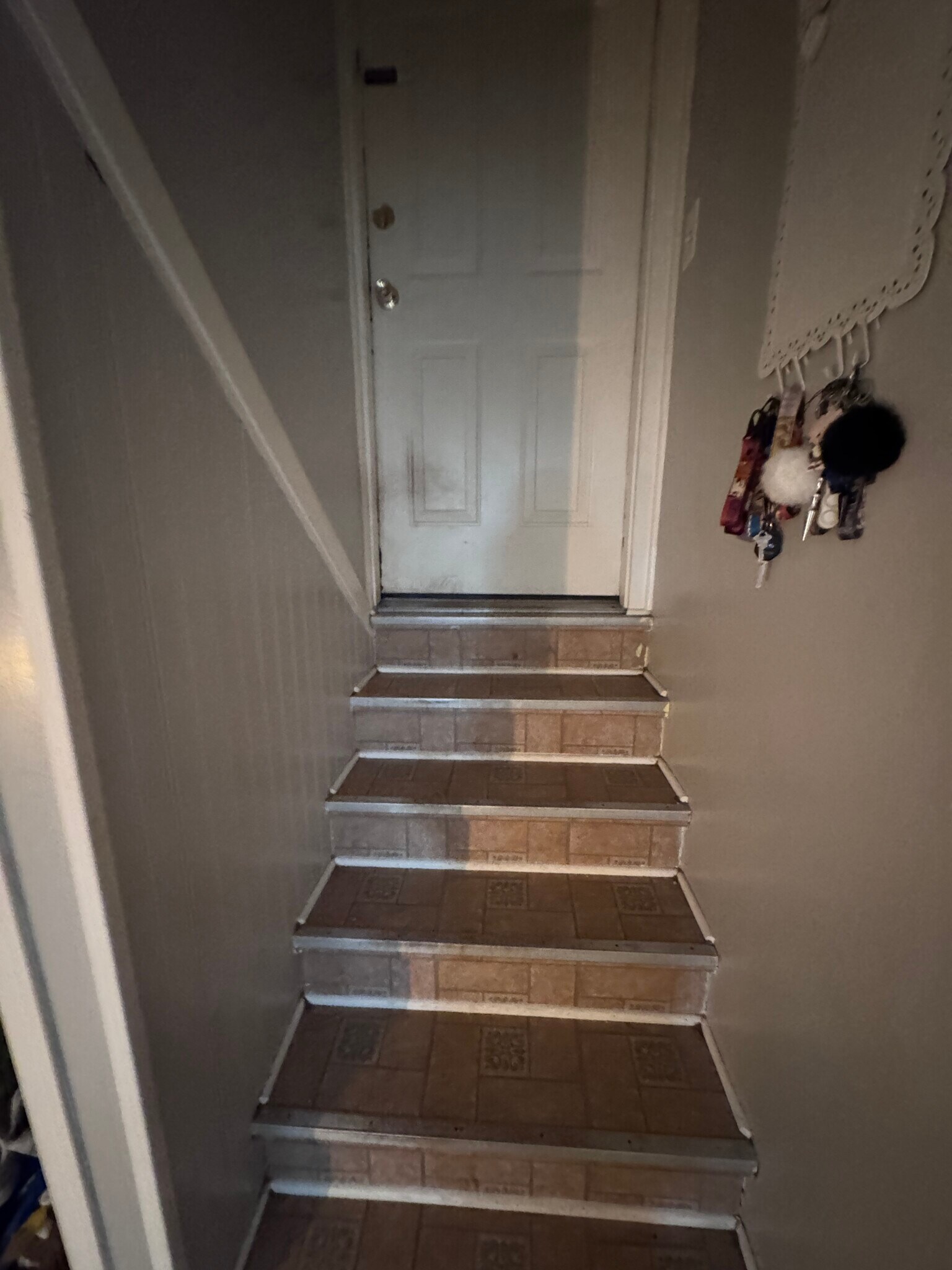 Building Photo - 4325 N Wolcott Ave