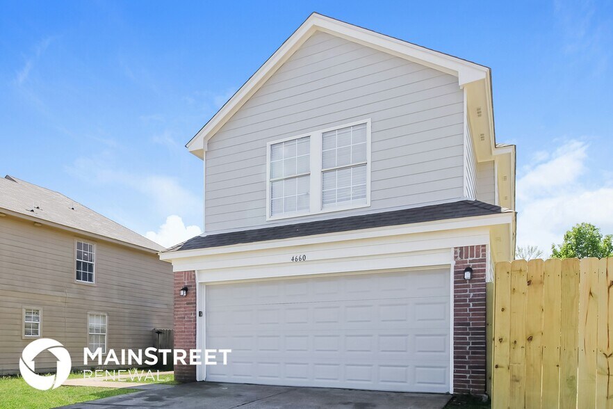 Building Photo - 4660 Royal View Dr