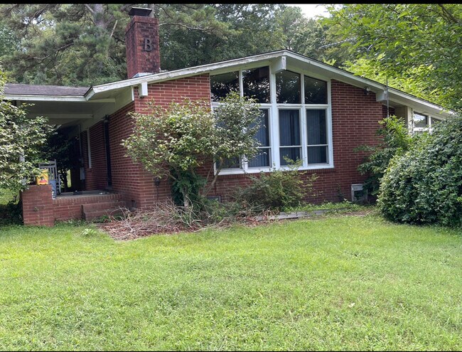 Building Photo - 1096 NC-56