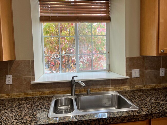 Building Photo - 3bd/2.5ba Snoqualmie Home