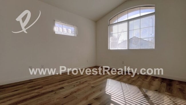 Building Photo - 11229 Pleasant Hills Dr