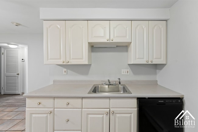 Interior Photo - Hillside Terrace Apartments