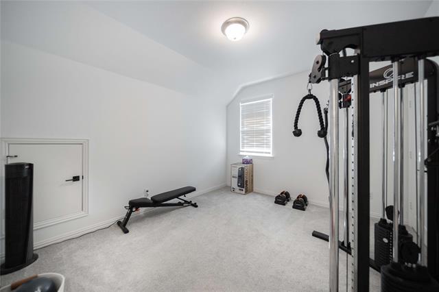 Building Photo - 8300 Pine Valley Dr