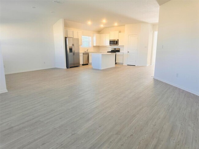 Building Photo - 131 Chapel Beck Dr