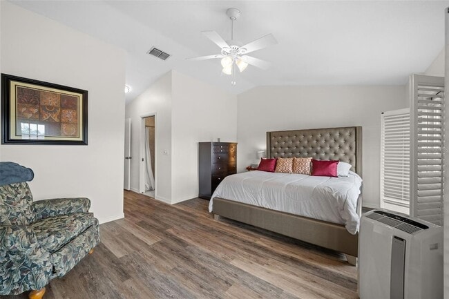 Building Photo - 804 Sorrento Pl