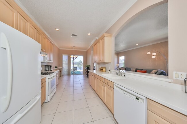Building Photo - 1007 Emerald Dunes Dr