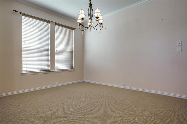 Building Photo - 1420 Canary Dr