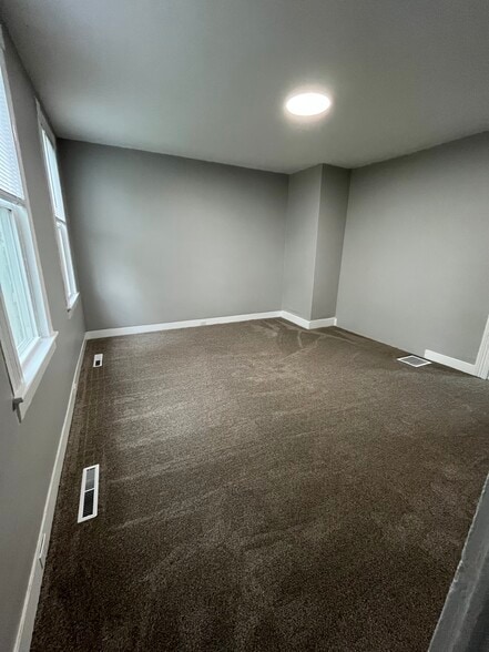 Living Room - 962 Johnson St