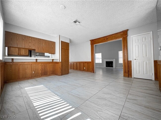 Building Photo - 6437 Peachwood Rd