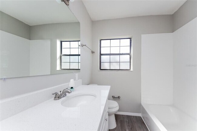 Building Photo - 2843 Riddle Dr