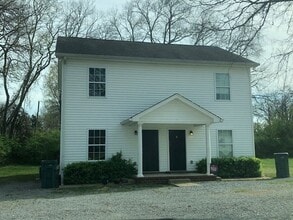Building Photo - 624 Leeville Pike