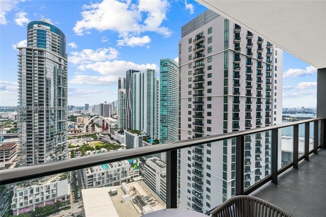 Building Photo - 159 NE 6th St