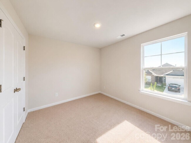 Building Photo - 5030 Markfield Ln