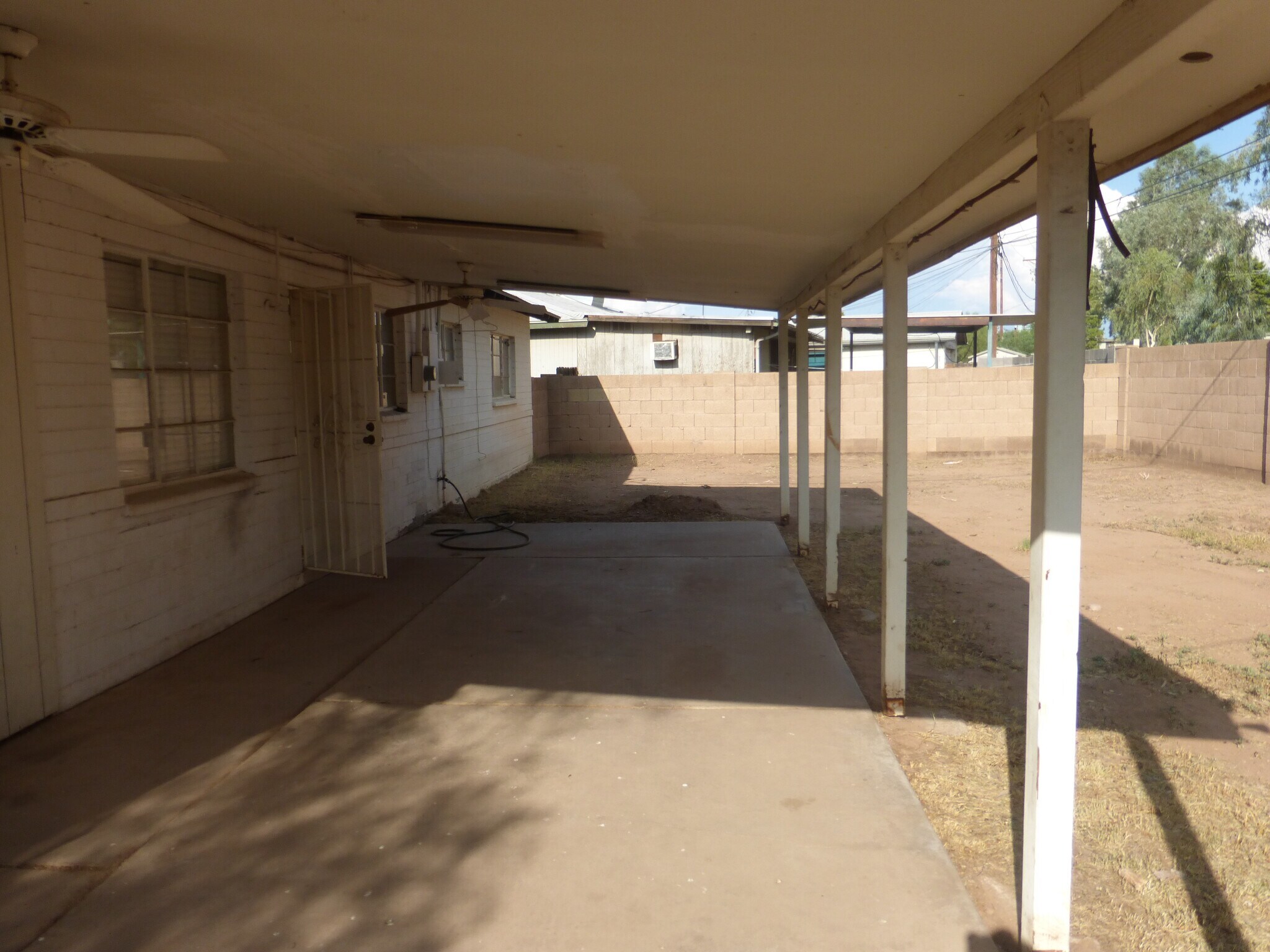 Covered Patio - 1431 W 7th Pl