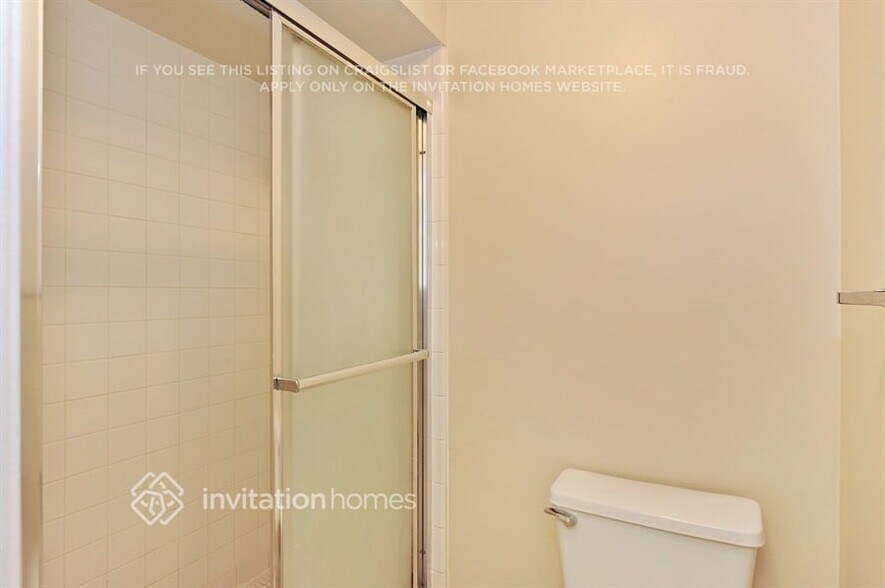 Building Photo - 5209 Windlaff Ave