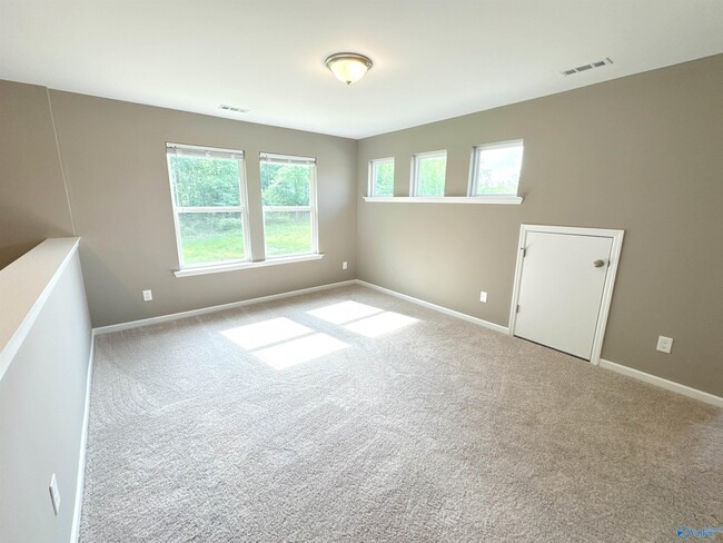 Building Photo - 228 Hibiscus Dr
