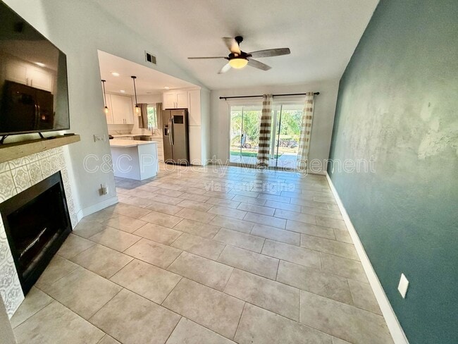 Building Photo - 23357 Glenn Ellen Way