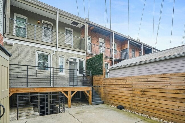 Building Photo - 1846 2nd St NW