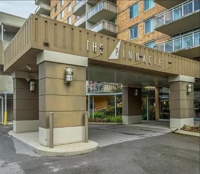 Building Photo - 1131 Stringers Ridge Rd